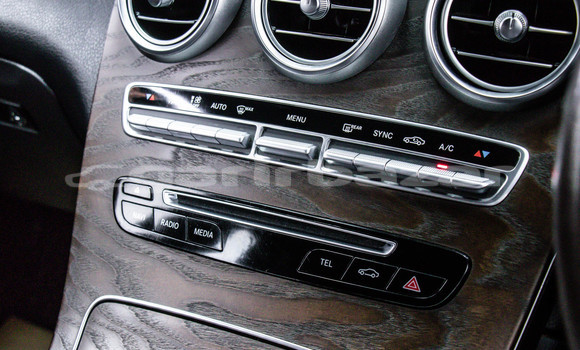 ซื้อ รถมือสอง Mercedes-Benz GLC 250D ขาว รถยนต์ ใน %{เมือง} ใน กรุงเทพมหานคร ซื้อ รถมือสอง Mercedes-Benz GLC 250D ขาว รถยนต์ ใน %{เมือง} ใน กรุงเทพมหานคร