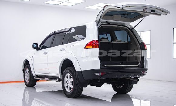 ซื้อ รถมือสอง Mitsubishi Pajero ขาว รถยนต์ ใน %{เมือง} ใน กรุงเทพมหานคร ซื้อ รถมือสอง Mitsubishi Pajero ขาว รถยนต์ ใน %{เมือง} ใน กรุงเทพมหานคร