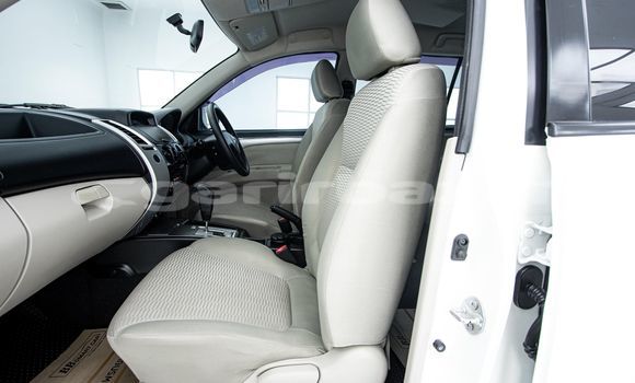 ซื้อ รถมือสอง Mitsubishi Pajero ขาว รถยนต์ ใน %{เมือง} ใน กรุงเทพมหานคร ซื้อ รถมือสอง Mitsubishi Pajero ขาว รถยนต์ ใน %{เมือง} ใน กรุงเทพมหานคร