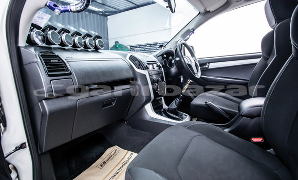 Buy Used Isuzu D-Max White Car in Bangkok in Bangkok Buy Used Isuzu D-Max White Car in Bangkok in Bangkok
