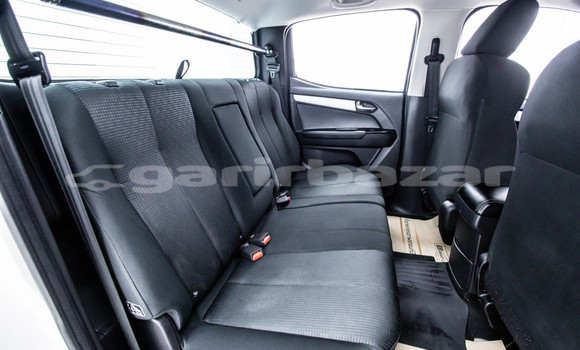 Buy Used Isuzu D-Max White Car in Bangkok in Bangkok Buy Used Isuzu D-Max White Car in Bangkok in Bangkok