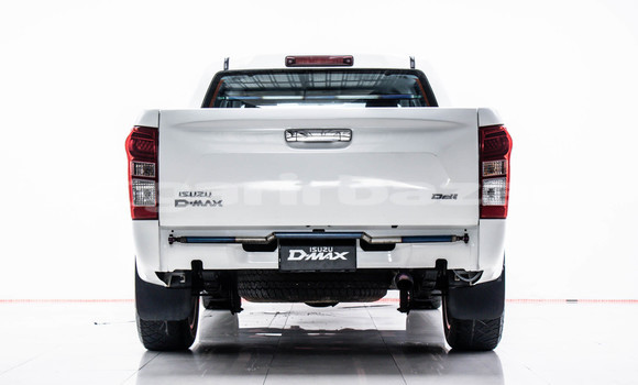 Buy Used Isuzu D-Max White Car in Bangkok in Bangkok Buy Used Isuzu D-Max White Car in Bangkok in Bangkok