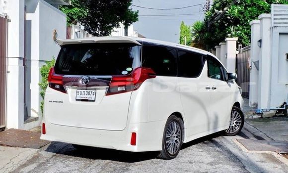 ซื้อ รถมือสอง Toyota Alphard ขาว รถยนต์ ใน %{เมือง} ใน กรุงเทพมหานคร ซื้อ รถมือสอง Toyota Alphard ขาว รถยนต์ ใน %{เมือง} ใน กรุงเทพมหานคร