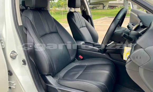 Buy Used Honda Civic White Car in Bangkok in Bangkok Buy Used Honda Civic White Car in Bangkok in Bangkok