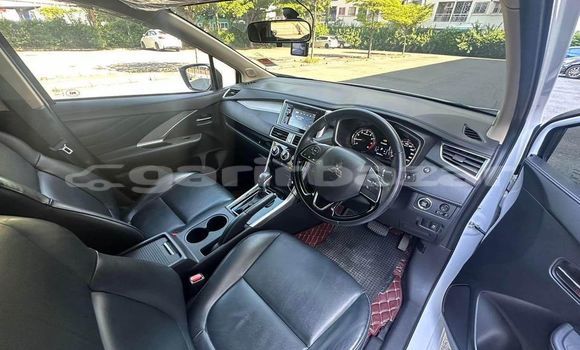 Buy Used Mitsubishi Xpander White Car in Bangkok in Bangkok Buy Used Mitsubishi Xpander White Car in Bangkok in Bangkok