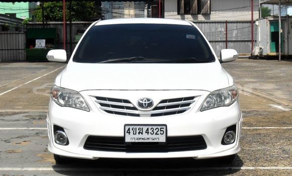 Buy Used Toyota Altis White Car in Bangkok in Bangkok