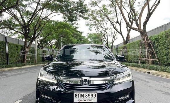 ซื้อ รถมือสอง Honda Accord สีดำ รถยนต์ ใน %{เมือง} ใน กรุงเทพมหานคร