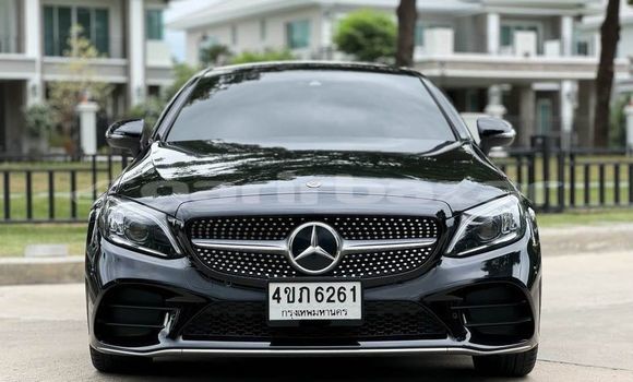 ซื้อ รถมือสอง Mercedes-Benz C-Classe สีดำ รถยนต์ ใน %{เมือง} ใน กรุงเทพมหานคร