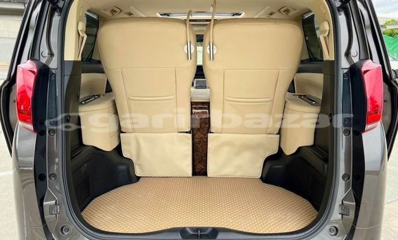 Buy Used Toyota Alphard Other Car in Bangkok in Bangkok Buy Used Toyota Alphard Other Car in Bangkok in Bangkok
