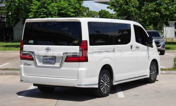 Buy Used Toyota Hiace White Car in Bangkok in Bangkok Buy Used Toyota Hiace White Car in Bangkok in Bangkok