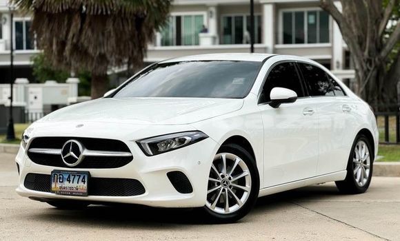 Buy Used Mercedes-Benz A200 White Car in Bangkok in Bangkok Buy Used Mercedes-Benz A200 White Car in Bangkok in Bangkok