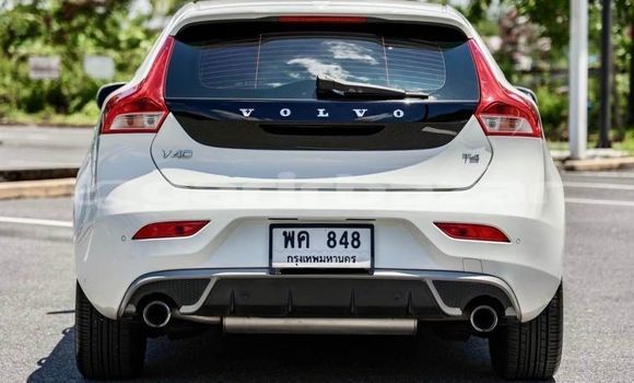 Buy Used Volvo V40 White Car in Bangkok in Bangkok Buy Used Volvo V40 White Car in Bangkok in Bangkok