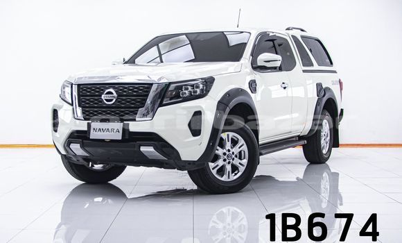 ซื้อ รถมือสอง Nissan Navara ขาว รถยนต์ ใน %{เมือง} ใน กรุงเทพมหานคร