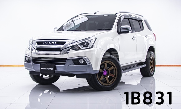 Buy Used Isuzu MU-X White Car in Bangkok in Bangkok Buy Used Isuzu MU-X White Car in Bangkok in Bangkok