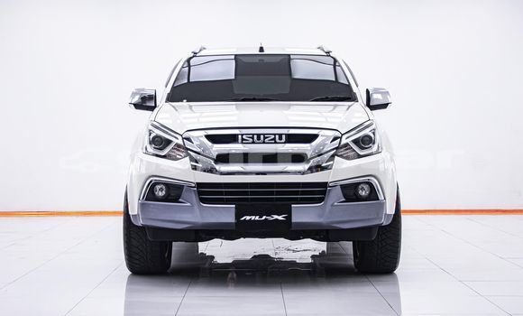 Buy Used Isuzu MU-X White Car in Bangkok in Bangkok Buy Used Isuzu MU-X White Car in Bangkok in Bangkok