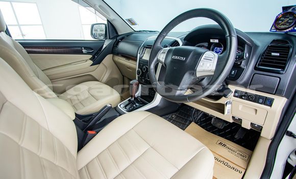 Buy Used Isuzu MU-X White Car in Bangkok in Bangkok Buy Used Isuzu MU-X White Car in Bangkok in Bangkok