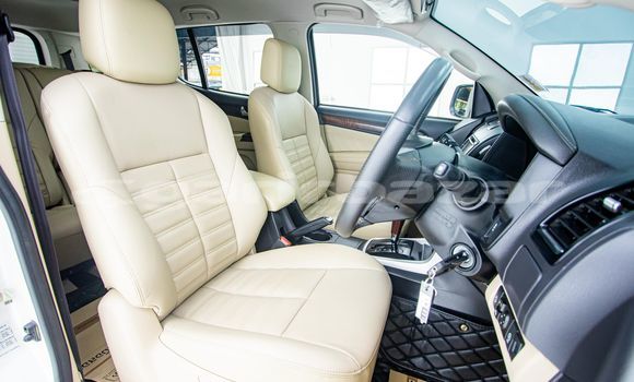 Buy Used Isuzu MU-X White Car in Bangkok in Bangkok Buy Used Isuzu MU-X White Car in Bangkok in Bangkok