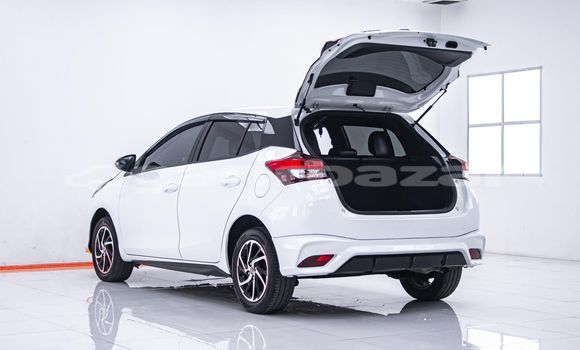 Buy Used Toyota Yaris White Car in Bangkok in Bangkok Buy Used Toyota Yaris White Car in Bangkok in Bangkok