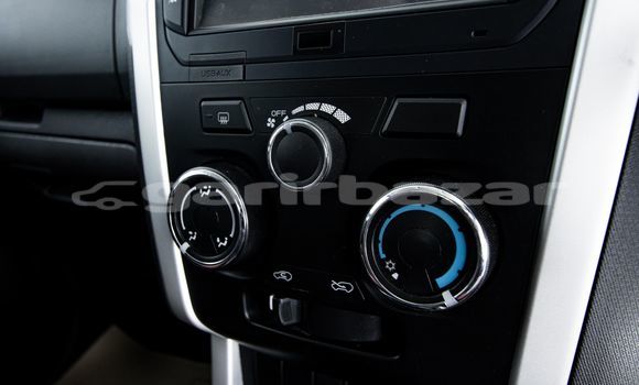 Buy Used Isuzu D-Max White Car in Bangkok in Bangkok Buy Used Isuzu D-Max White Car in Bangkok in Bangkok