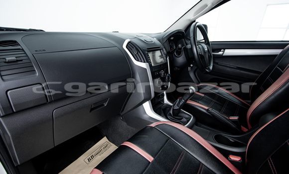 Buy Used Isuzu D-Max White Car in Bangkok in Bangkok Buy Used Isuzu D-Max White Car in Bangkok in Bangkok