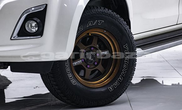 Buy Used Isuzu D-Max White Car in Bangkok in Bangkok Buy Used Isuzu D-Max White Car in Bangkok in Bangkok