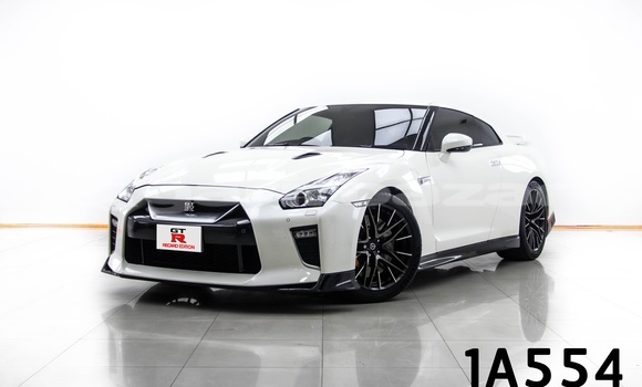 Buy Used Nissan Skyline White Car in Bangkok in Bangkok
