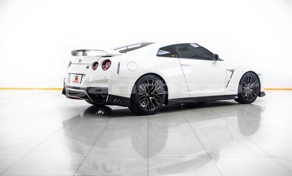 Buy Used Nissan Skyline White Car in Bangkok in Bangkok Buy Used Nissan Skyline White Car in Bangkok in Bangkok