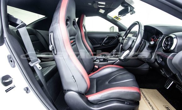 Buy Used Nissan Skyline White Car in Bangkok in Bangkok Buy Used Nissan Skyline White Car in Bangkok in Bangkok