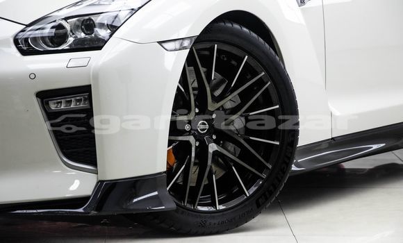 Buy Used Nissan Skyline White Car in Bangkok in Bangkok Buy Used Nissan Skyline White Car in Bangkok in Bangkok