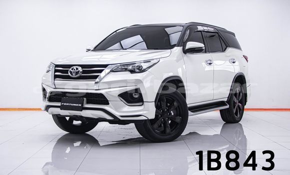 Buy Used Toyota Fortuner White Car in Bangkok in Bangkok