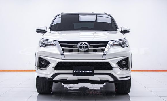 ซื้อ รถมือสอง Toyota Fortuner ขาว รถยนต์ ใน %{เมือง} ใน กรุงเทพมหานคร ซื้อ รถมือสอง Toyota Fortuner ขาว รถยนต์ ใน %{เมือง} ใน กรุงเทพมหานคร