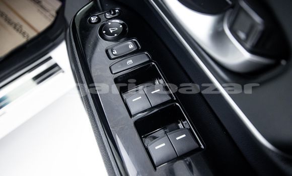 Buy Used Honda CR-V White Car in Bangkok in Bangkok Buy Used Honda CR-V White Car in Bangkok in Bangkok