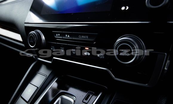 Buy Used Honda CR-V White Car in Bangkok in Bangkok Buy Used Honda CR-V White Car in Bangkok in Bangkok