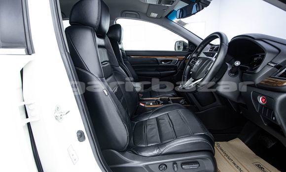 Buy Used Honda CR-V White Car in Bangkok in Bangkok Buy Used Honda CR-V White Car in Bangkok in Bangkok