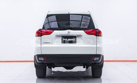 ซื้อ รถมือสอง Mitsubishi Pajero ขาว รถยนต์ ใน %{เมือง} ใน กรุงเทพมหานคร ซื้อ รถมือสอง Mitsubishi Pajero ขาว รถยนต์ ใน %{เมือง} ใน กรุงเทพมหานคร