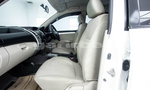 ซื้อ รถมือสอง Mitsubishi Pajero ขาว รถยนต์ ใน %{เมือง} ใน กรุงเทพมหานคร ซื้อ รถมือสอง Mitsubishi Pajero ขาว รถยนต์ ใน %{เมือง} ใน กรุงเทพมหานคร