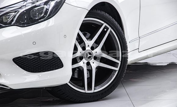 ซื้อ รถมือสอง Mercedes-Benz E200 ขาว รถยนต์ ใน %{เมือง} ใน กรุงเทพมหานคร ซื้อ รถมือสอง Mercedes-Benz E200 ขาว รถยนต์ ใน %{เมือง} ใน กรุงเทพมหานคร