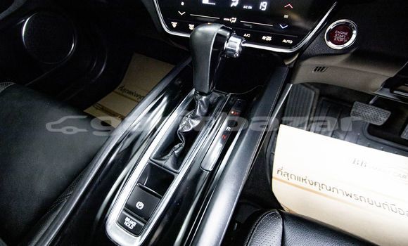 ซื้อ รถมือสอง Honda HR-V สีดำ รถยนต์ ใน %{เมือง} ใน กรุงเทพมหานคร ซื้อ รถมือสอง Honda HR-V สีดำ รถยนต์ ใน %{เมือง} ใน กรุงเทพมหานคร