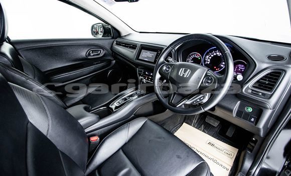 ซื้อ รถมือสอง Honda HR-V สีดำ รถยนต์ ใน %{เมือง} ใน กรุงเทพมหานคร ซื้อ รถมือสอง Honda HR-V สีดำ รถยนต์ ใน %{เมือง} ใน กรุงเทพมหานคร