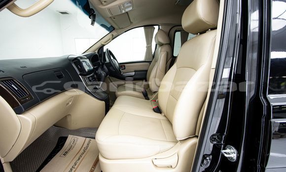 ซื้อ รถมือสอง Hyundai Starex (H-1) สีดำ รถยนต์ ใน %{เมือง} ใน กรุงเทพมหานคร ซื้อ รถมือสอง Hyundai Starex (H-1) สีดำ รถยนต์ ใน %{เมือง} ใน กรุงเทพมหานคร