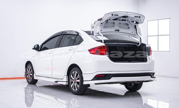 ซื้อ รถมือสอง Honda City ขาว รถยนต์ ใน %{เมือง} ใน กรุงเทพมหานคร ซื้อ รถมือสอง Honda City ขาว รถยนต์ ใน %{เมือง} ใน กรุงเทพมหานคร