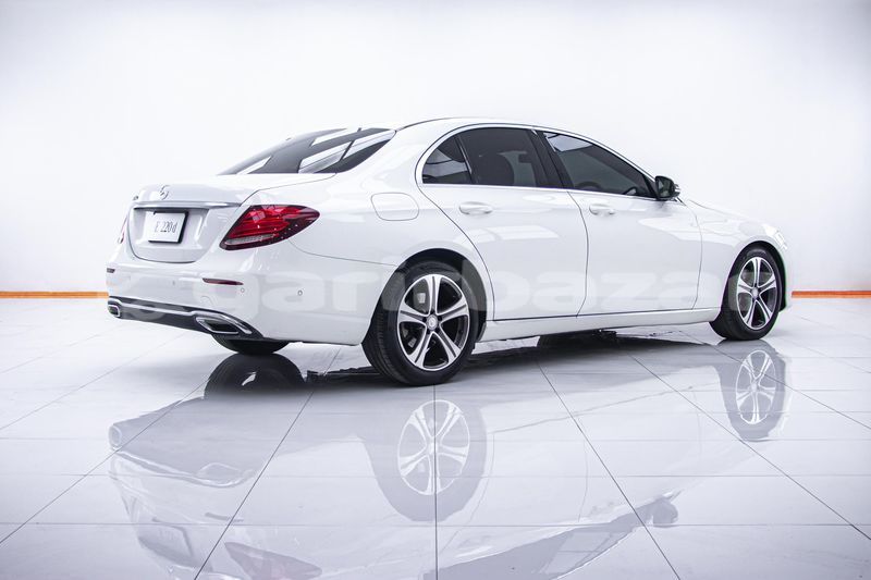 Big with watermark mercedes benz e classe bangkok bangkok 71535