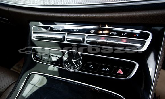 ซื้อ รถมือสอง Mercedes-Benz E-Classe ขาว รถยนต์ ใน %{เมือง} ใน กรุงเทพมหานคร ซื้อ รถมือสอง Mercedes-Benz E-Classe ขาว รถยนต์ ใน %{เมือง} ใน กรุงเทพมหานคร