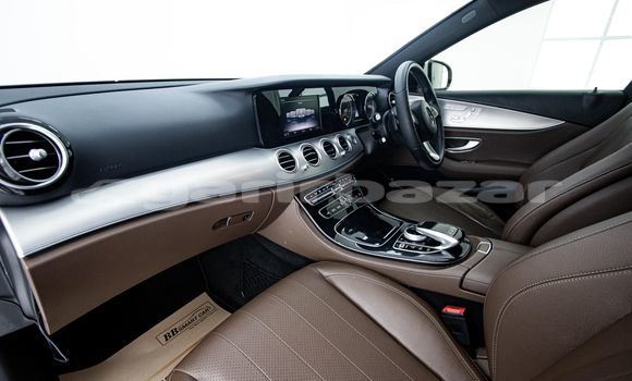 ซื้อ รถมือสอง Mercedes-Benz E-Classe ขาว รถยนต์ ใน %{เมือง} ใน กรุงเทพมหานคร ซื้อ รถมือสอง Mercedes-Benz E-Classe ขาว รถยนต์ ใน %{เมือง} ใน กรุงเทพมหานคร