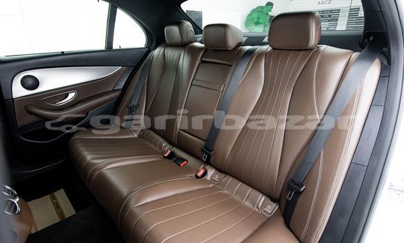 ซื้อ รถมือสอง Mercedes-Benz E-Classe ขาว รถยนต์ ใน %{เมือง} ใน กรุงเทพมหานคร ซื้อ รถมือสอง Mercedes-Benz E-Classe ขาว รถยนต์ ใน %{เมือง} ใน กรุงเทพมหานคร