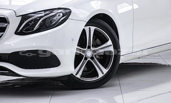 ซื้อ รถมือสอง Mercedes-Benz E-Classe ขาว รถยนต์ ใน %{เมือง} ใน กรุงเทพมหานคร ซื้อ รถมือสอง Mercedes-Benz E-Classe ขาว รถยนต์ ใน %{เมือง} ใน กรุงเทพมหานคร