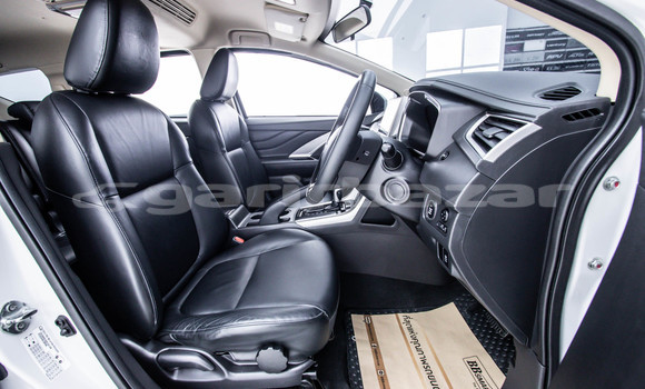 Buy Used Mitsubishi Xpander White Car in Bangkok in Bangkok Buy Used Mitsubishi Xpander White Car in Bangkok in Bangkok