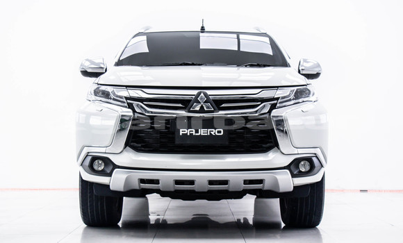 Buy Used Mitsubishi Pajero Sport White Car in Bangkok in Bangkok Buy Used Mitsubishi Pajero Sport White Car in Bangkok in Bangkok