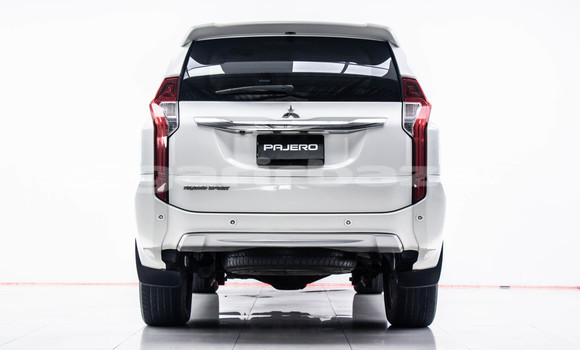 Buy Used Mitsubishi Pajero Sport White Car in Bangkok in Bangkok Buy Used Mitsubishi Pajero Sport White Car in Bangkok in Bangkok