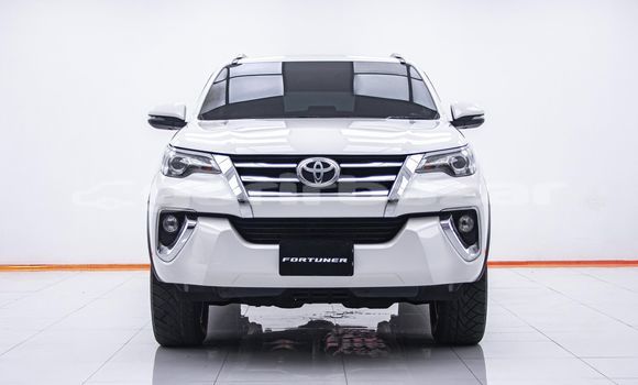 ซื้อ รถมือสอง Toyota Fortuner ขาว รถยนต์ ใน %{เมือง} ใน กรุงเทพมหานคร ซื้อ รถมือสอง Toyota Fortuner ขาว รถยนต์ ใน %{เมือง} ใน กรุงเทพมหานคร